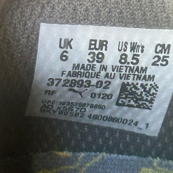 Puma Men's Gray, Blue, and Yellow Sneakers - Picture 8 of 10